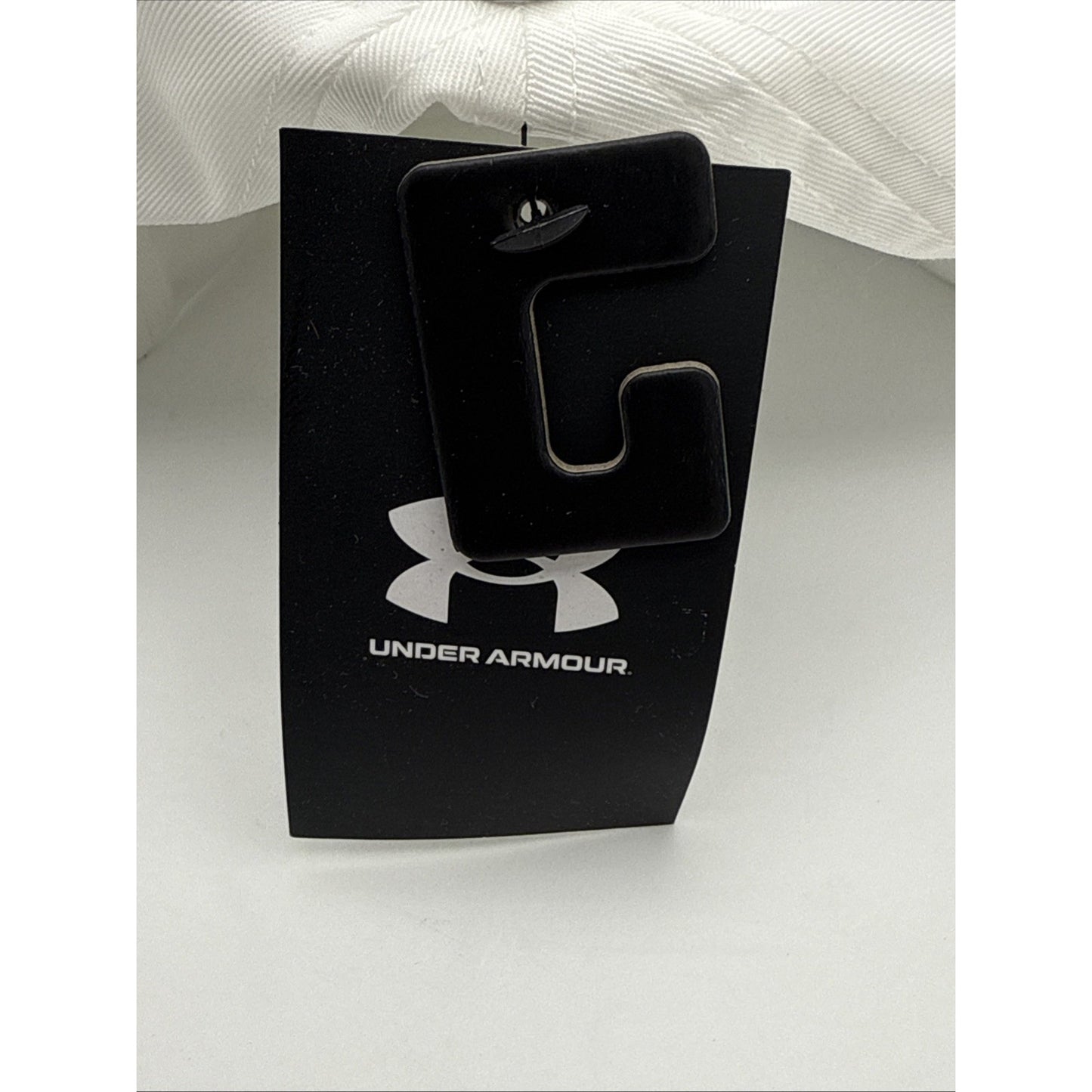 NWT Men Under Armour White Adjustable Cap One Size Fits Most
