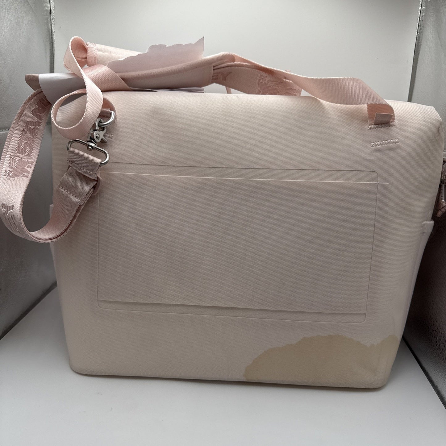 Stanley The All Day Julienne Max Cooler / 20 QT / 18.9 L / Rose Quartz Has Stain