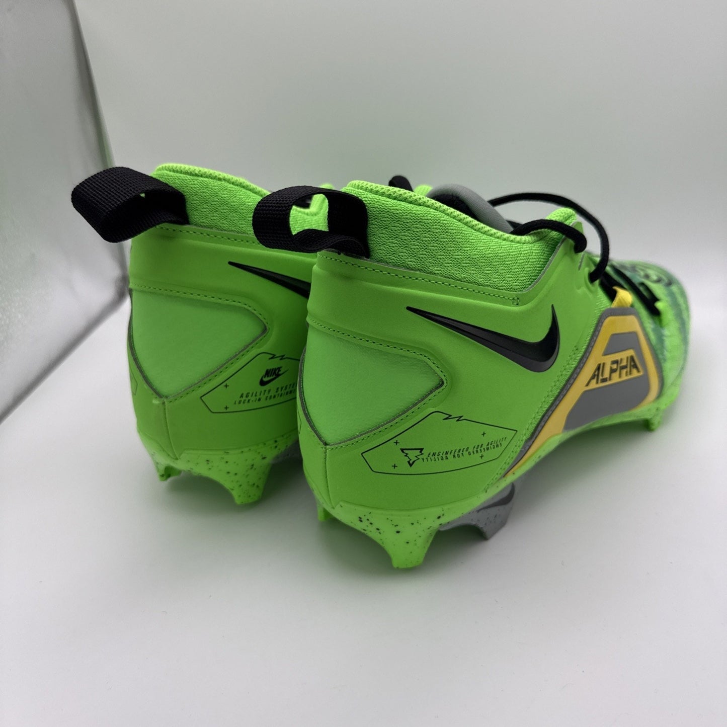 Mens Size 11.5 Nike Alpha Menace Pro 3 Football Cleats FB8442-303 Yellow Green